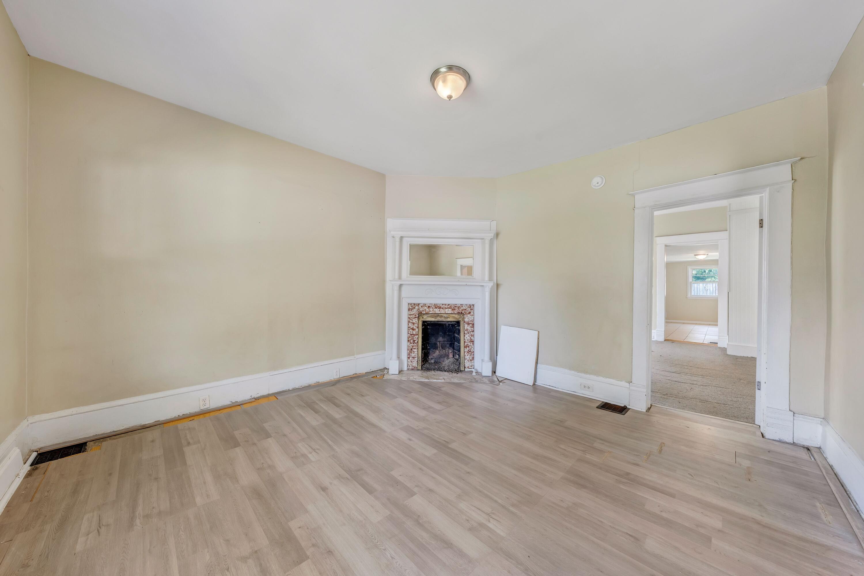 332 Fugate Road Northeast Roanoke, VA 24012 - Photo 26 of 44 332 Fugate - 13
