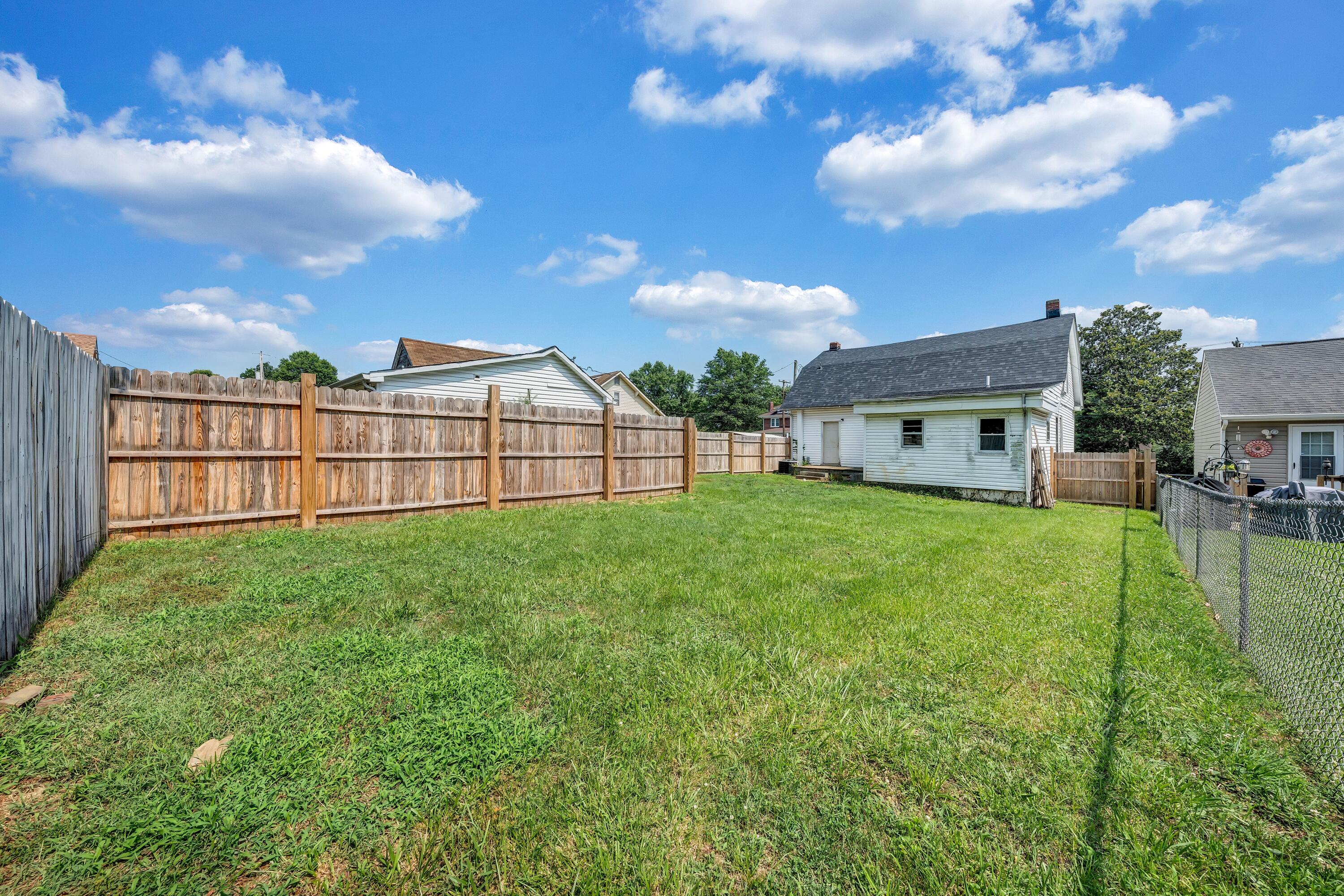 332 Fugate Road Northeast Roanoke, VA 24012 - Photo 42 of 44 332 Fugate - 29