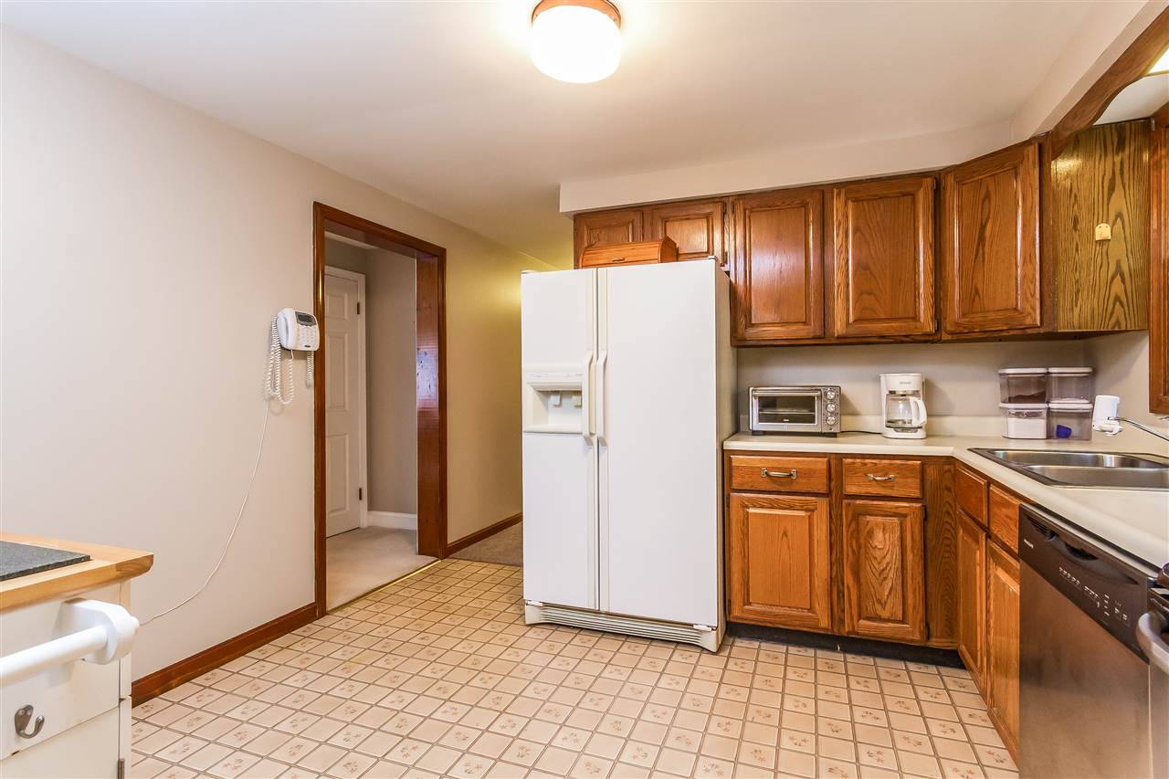 263 High Range Road Londonderry, NH 03053 - Photo 11 of 40