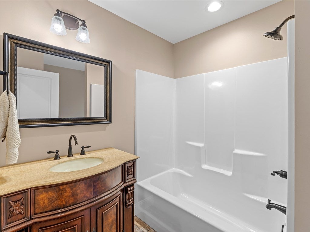 842 Otter Lake Loop Hanson, KY 42413 - Photo 20 of 31 Gallery Image 20