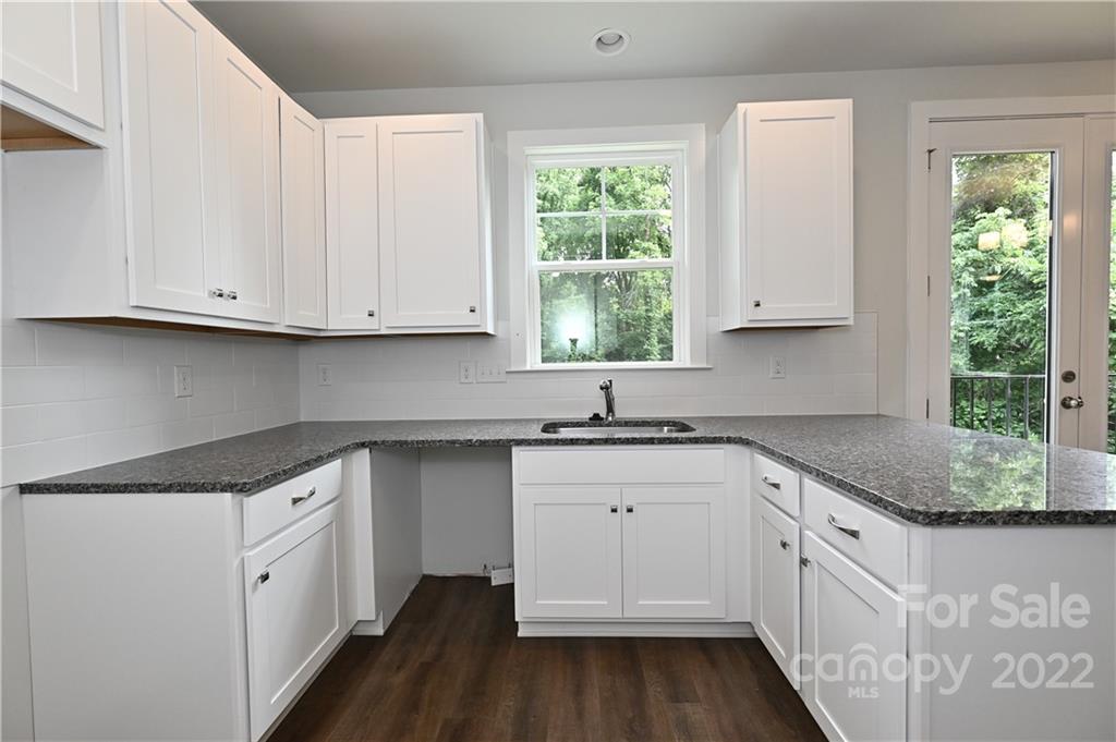 712 Rodey Avenue Charlotte, NC 28206 - Photo 12 of 26 Gallery Image 12