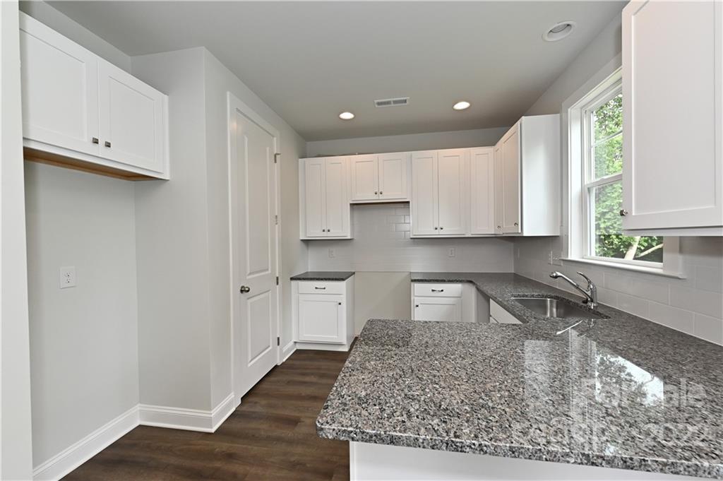 712 Rodey Avenue Charlotte, NC 28206 - Photo 13 of 26 Gallery Image 13
