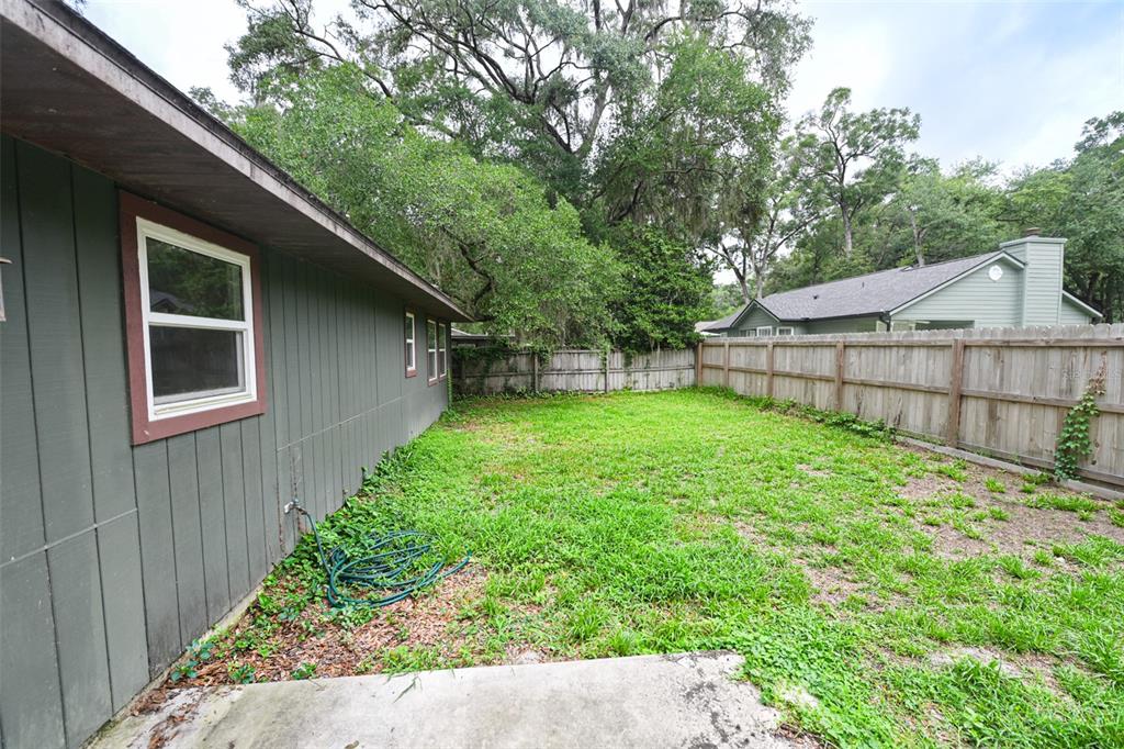 7616 Southwest 10 Avenue Gainesville, FL 32607 - Photo 25 of 28