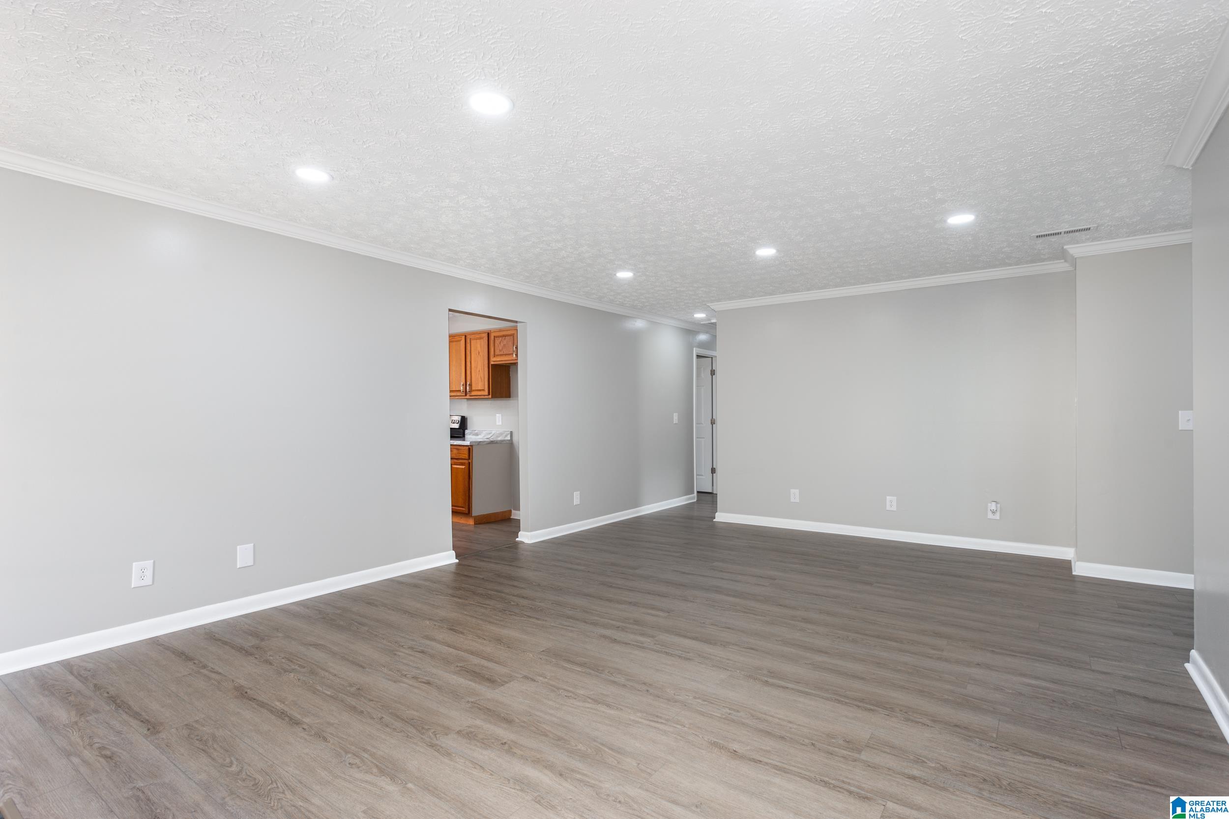 1042 Turner Road Anniston, AL 36201 - Photo 6 of 33