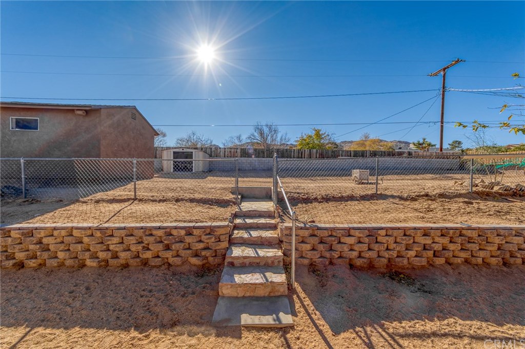 60649 Latham Trail Joshua Tree, CA 92252 - Photo 15 of 17