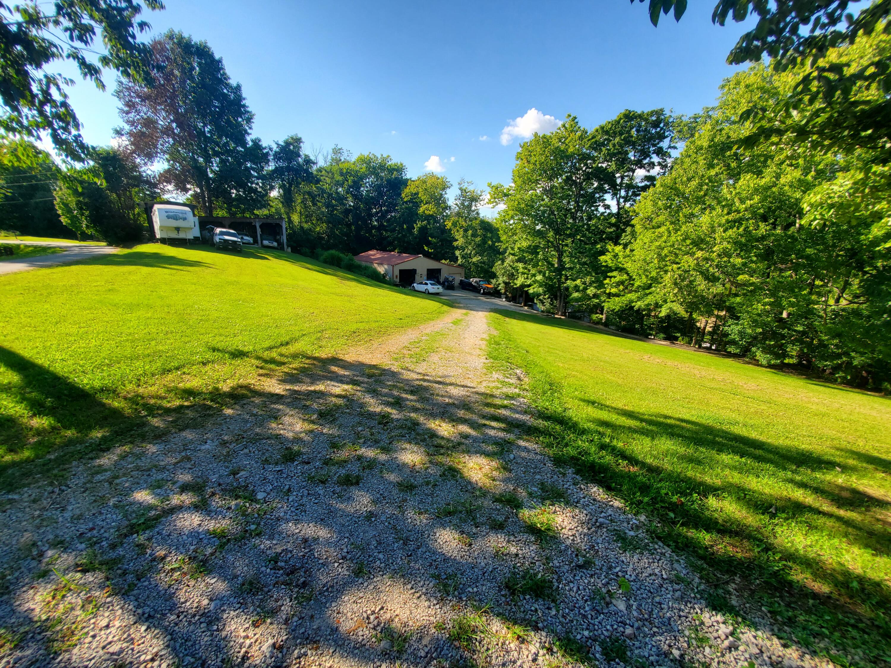 2240 Crowe Ridge Road Winchester, KY 40391 - Photo 17 of 45 20220816_175040