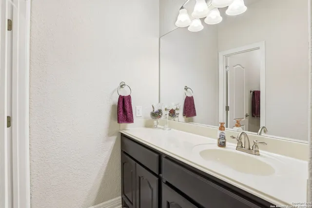 $805,000 | 113 Misty Dawn, Castroville, TX 78009