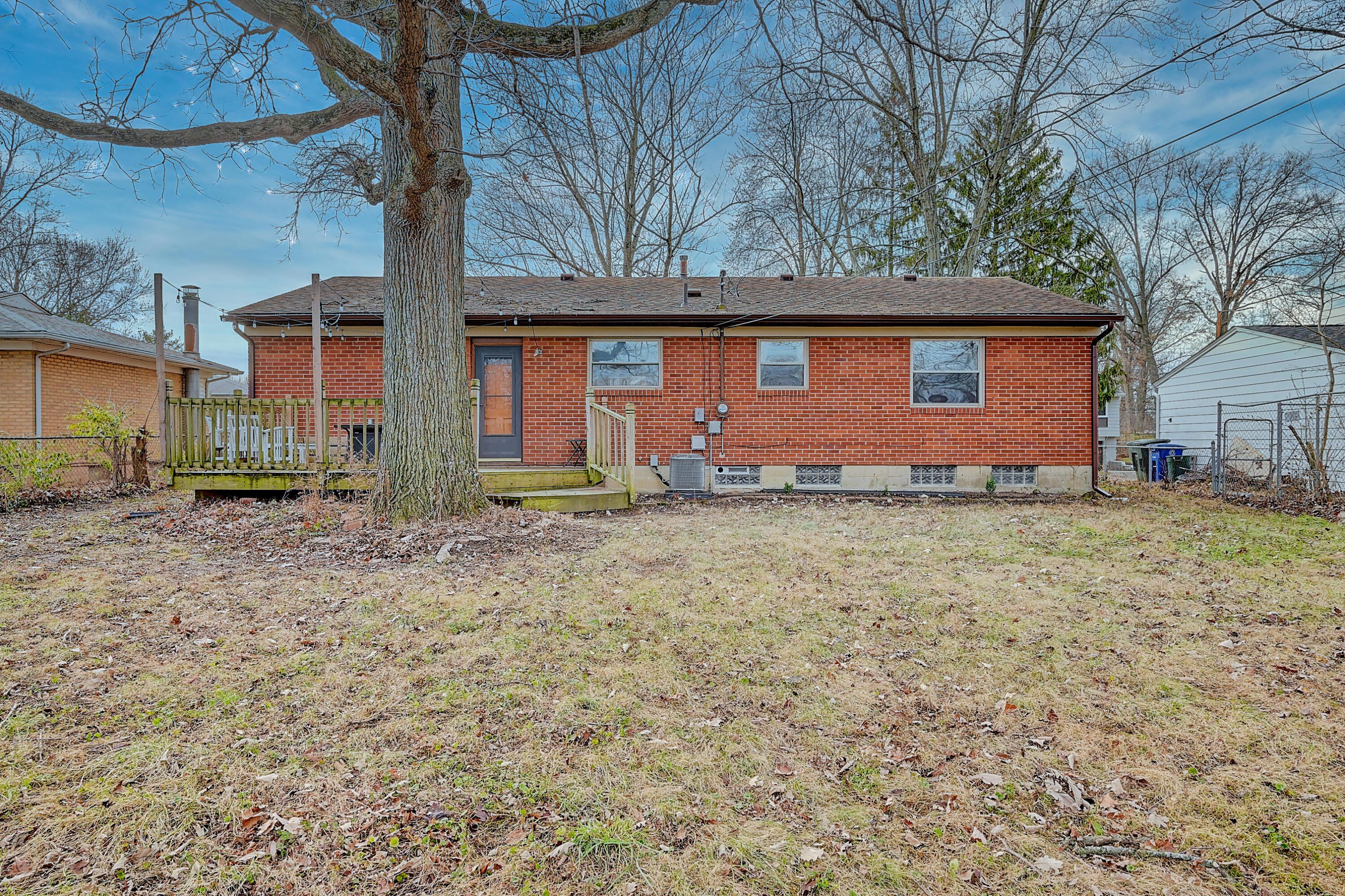 5594 Norcross Road Columbus, OH 43229 - Photo 29 of 33 Backyard