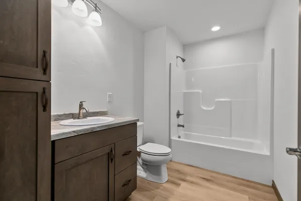 $379,900 | 503 Founders Way, Little Chute, WI 54140