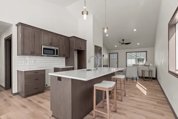 $379,900 | 503 Founders Way, Little Chute, WI 54140