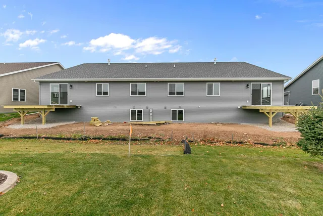 $389,900 | 503 Founders Way, Little Chute, WI 54140