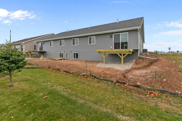 $379,900 | 503 Founders Way, Little Chute, WI 54140