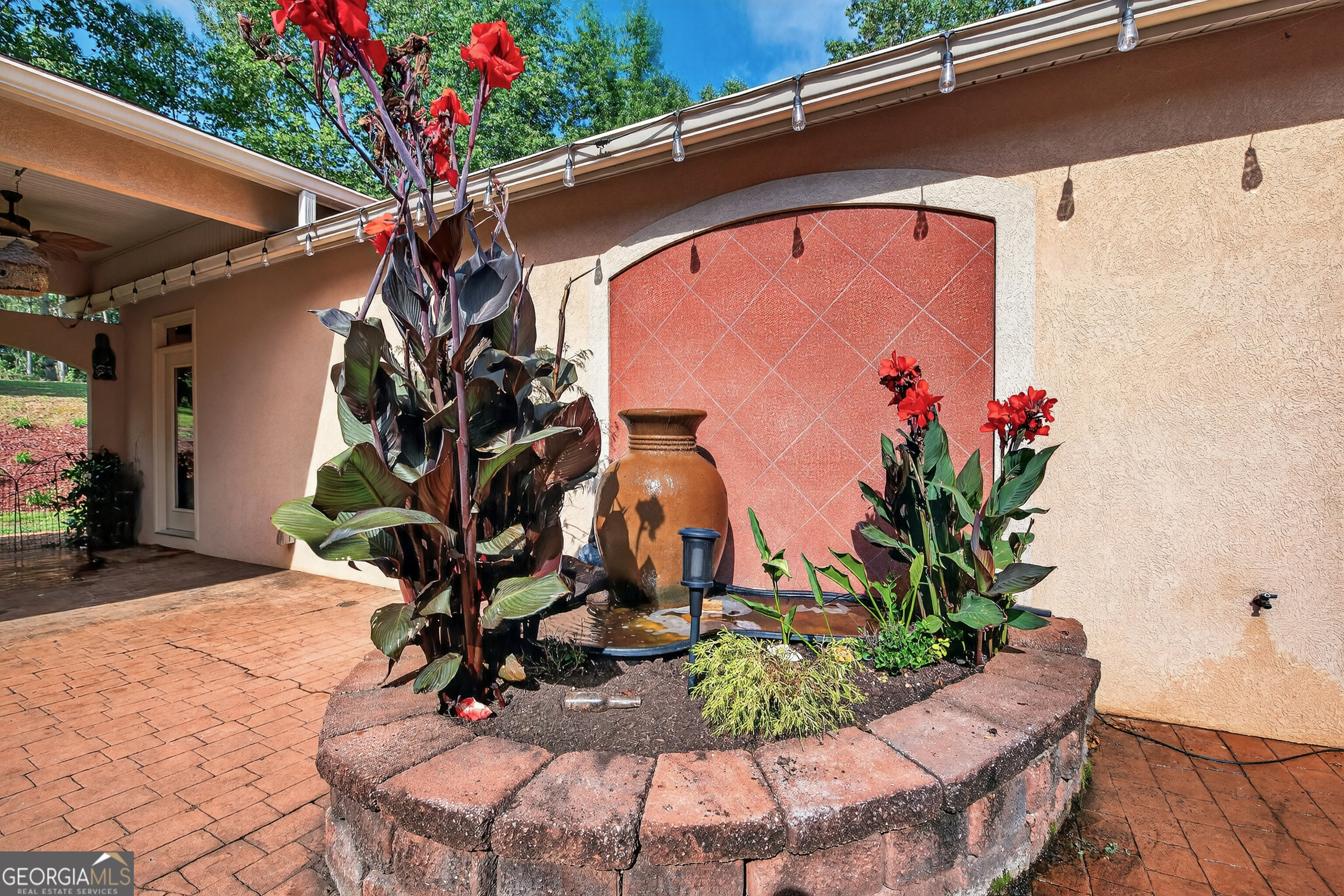 1583 Hickory Flat Road Gillsville, GA 30543 - Photo 50 of 79 a vase with flowers sitting on a table