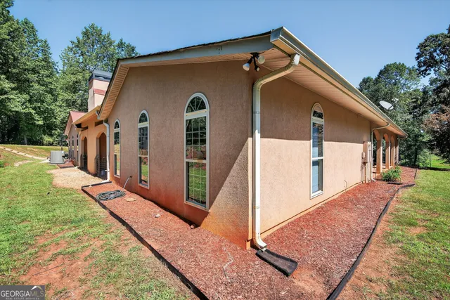 $699,900 | 1583 Hickory Flat Road, Gillsville, GA 30543