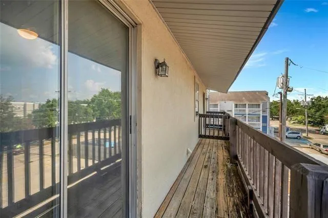 $1,360 | 2301 Edenborn Avenue, Unit 908, Metairie, LA 70001