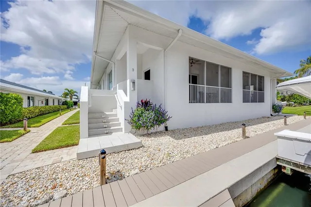 $7,500 | 1395 Curlew Avenue, Unit 43, Naples, FL 34102