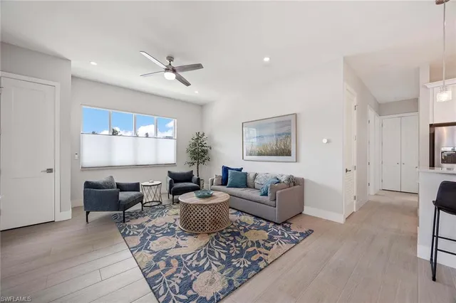 $7,500 | 1395 Curlew Avenue, Unit 43, Naples, FL 34102