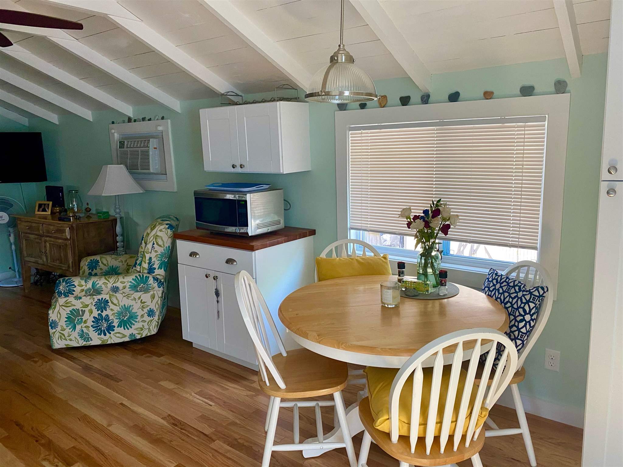 67 Acorn Road Hampton, NH 03842 - Photo 3 of 24 Gallery Image 3