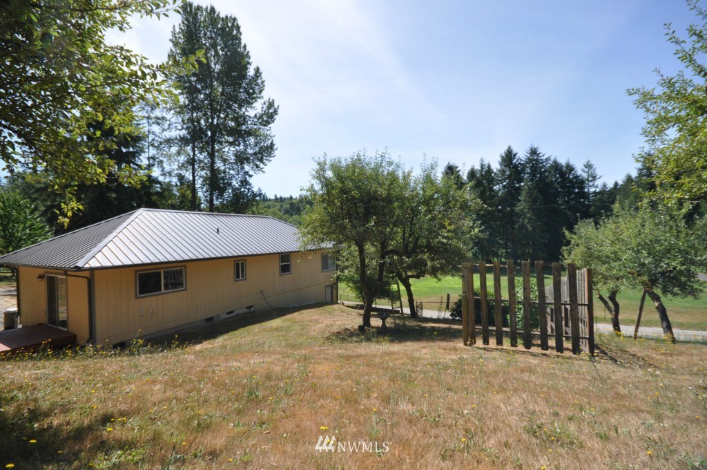 20344 Van Dyke Road Southwest Rochester, WA 98579 - Photo 2 of 24