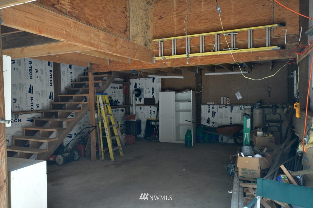 20344 Van Dyke Road Southwest Rochester, WA 98579 - Photo 13 of 24