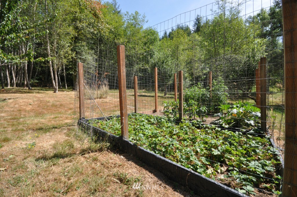 20344 Van Dyke Road Southwest Rochester, WA 98579 - Photo 16 of 24