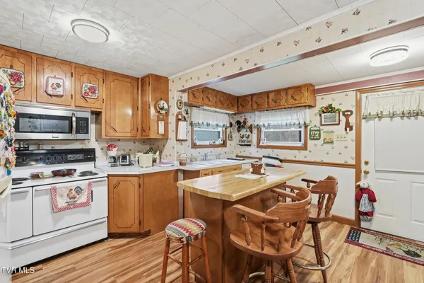 $179,999 | 11413 Lyons Fork, Coeburn, VA 24230