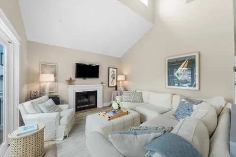 $1,999,000 | 255 117th Street, Unit 2, Stone Harbor, NJ 08247