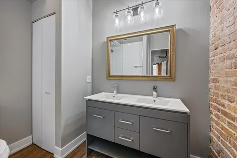 $699,500 | 110 North Peoria Street, Unit 205, Chicago, IL 60607
