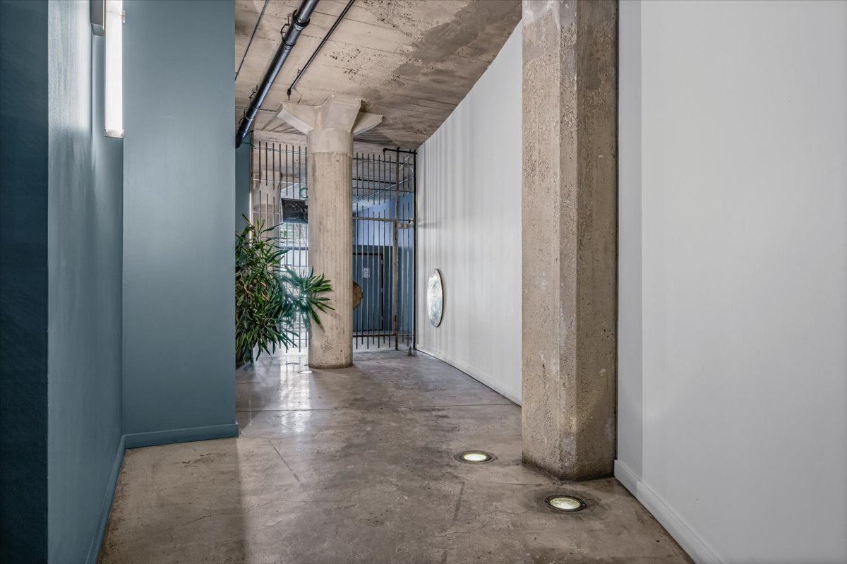 110 North Peoria Street, Unit 205 Chicago, IL 60607 - Photo 37 of 41