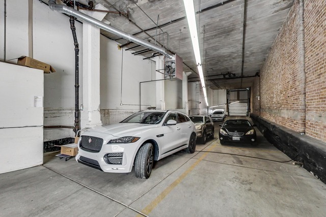 110 North Peoria Street, Unit 205 Chicago, IL 60607 - Photo 40 of 41