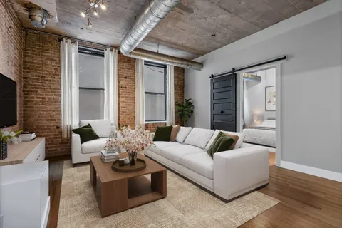 $699,500 | 110 North Peoria Street, Unit 205, Chicago, IL 60607