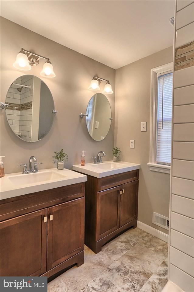 18 Greystone Road Carlisle, PA 17013 - Photo 11 of 18 Gallery Image 11