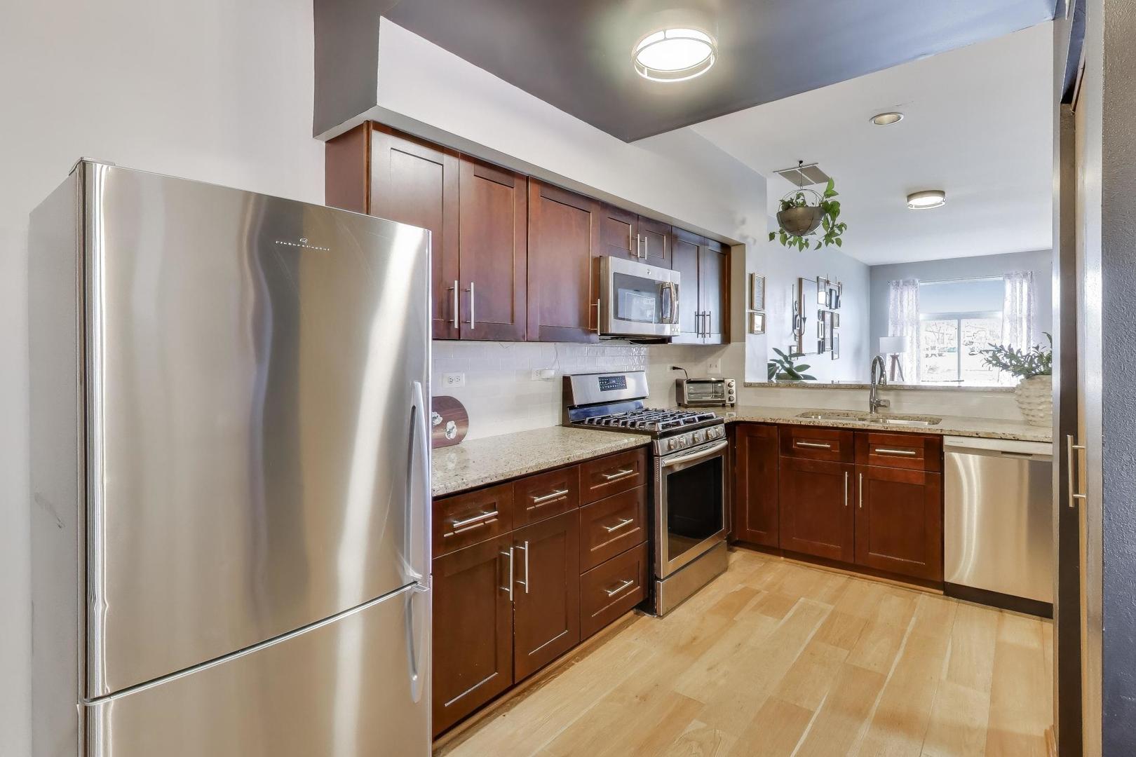 1052 Ripple Ridge Darien, IL 60561 - Photo 3 of 26