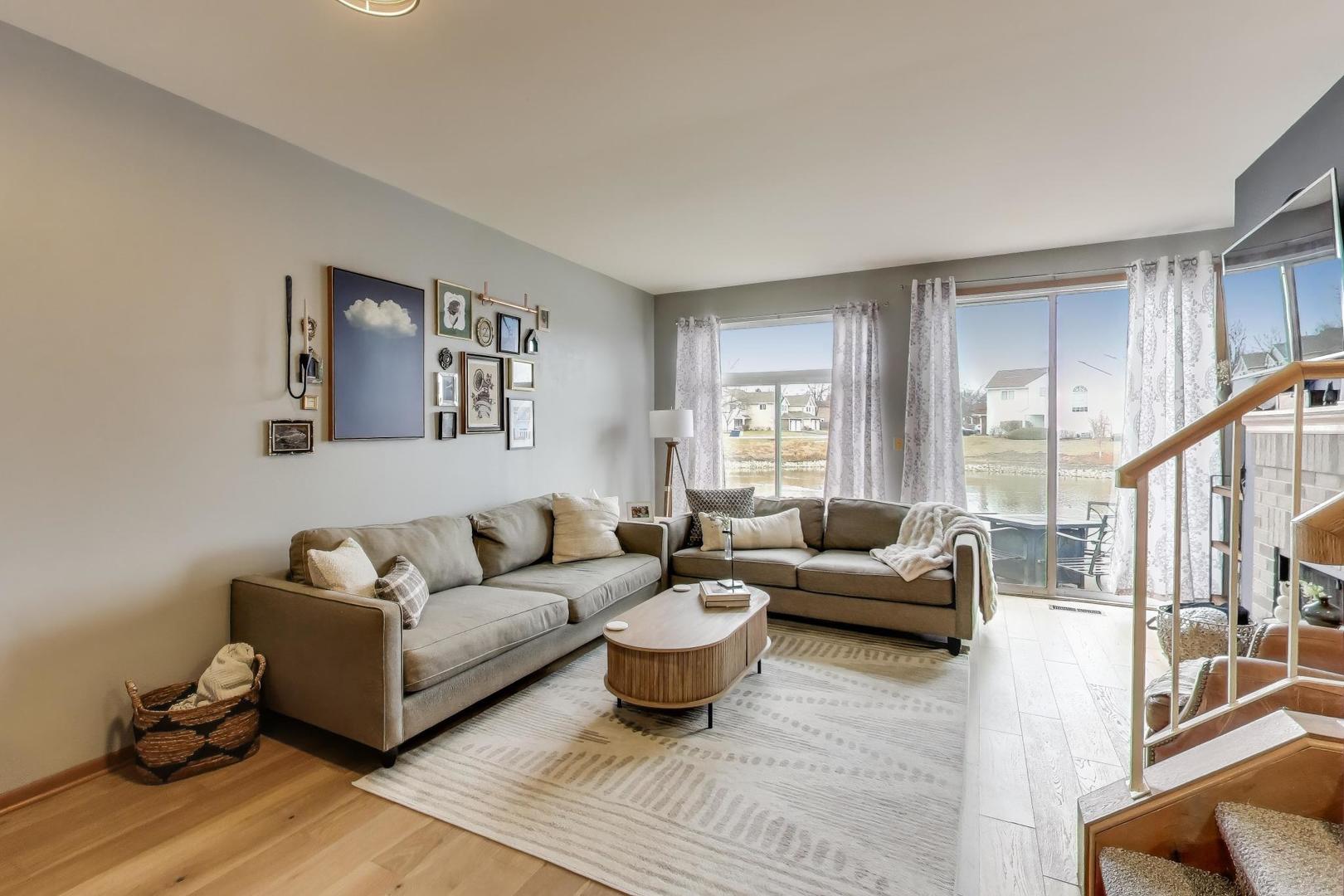 1052 Ripple Ridge Darien, IL 60561 - Photo 8 of 26