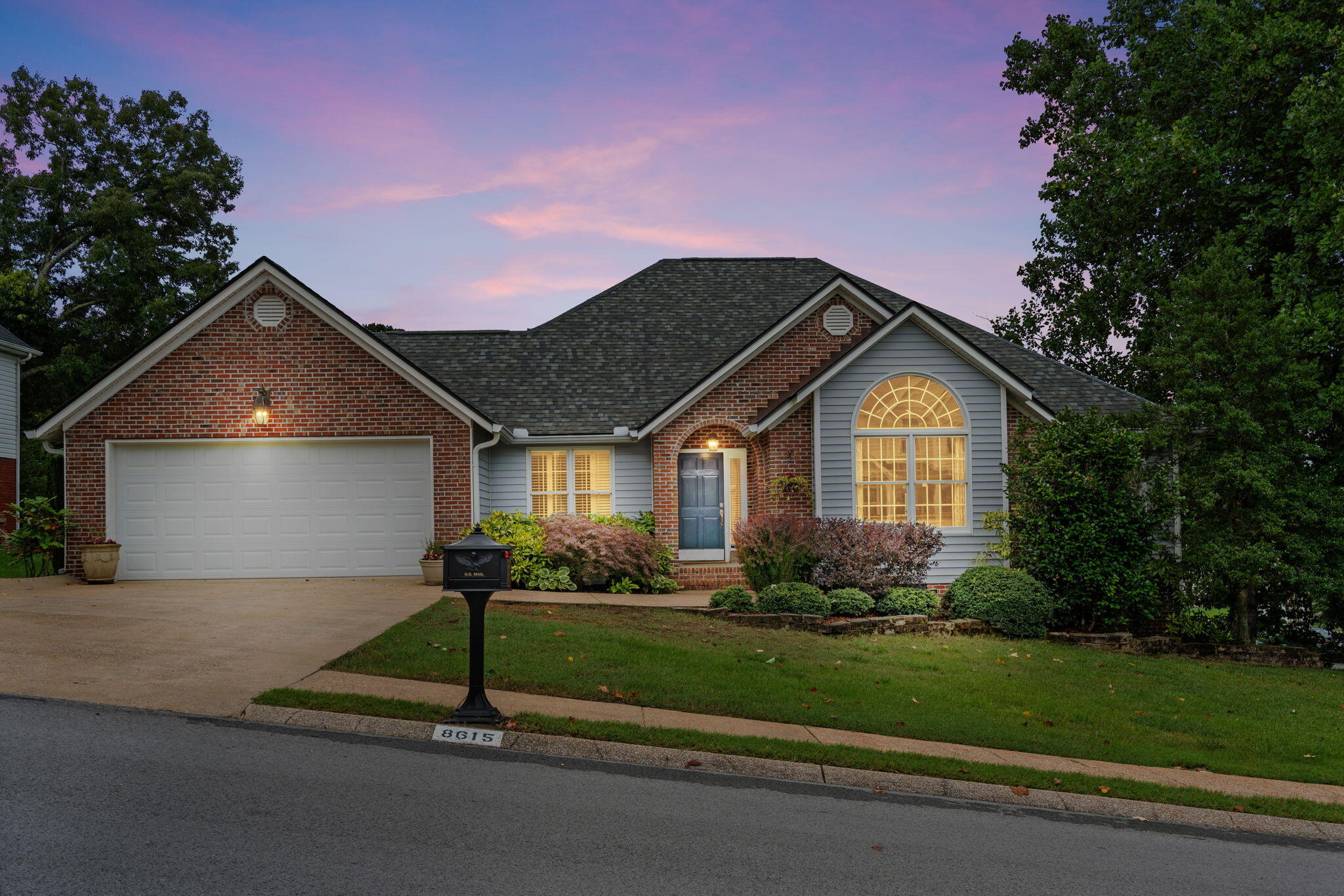 8615 Georgetown Trace Lane Chattanooga, TN 37421 - Photo 3 of 36 3-web-or-mls-Georgetown Trace-Lora L-3