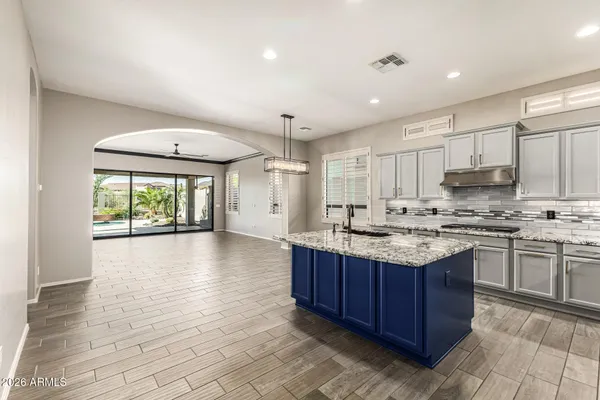 $1,025,000 | 2046 North Steele Circle, Mesa, AZ 85207