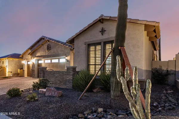 $1,025,000 | 2046 North Steele Circle, Mesa, AZ 85207