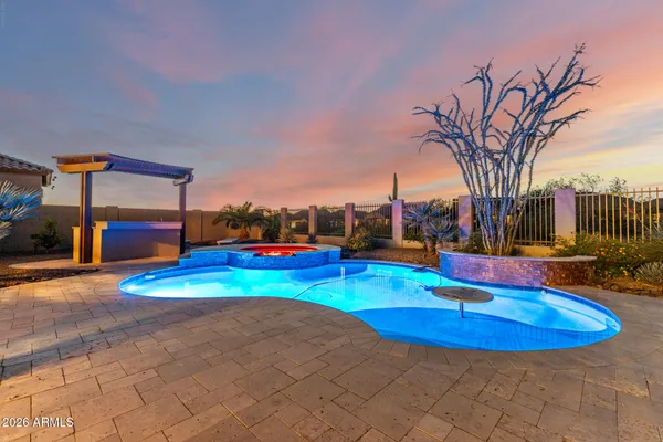 $1,025,000 | 2046 North Steele Circle, Mesa, AZ 85207