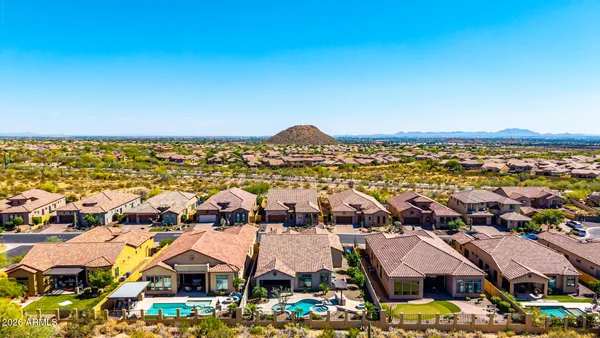 $1,025,000 | 2046 North Steele Circle, Mesa, AZ 85207