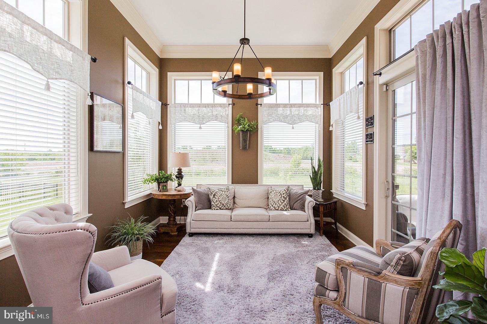 524 East Delp Road Lancaster, PA 17601 - Photo 26 of 80 Large, bright sunroom