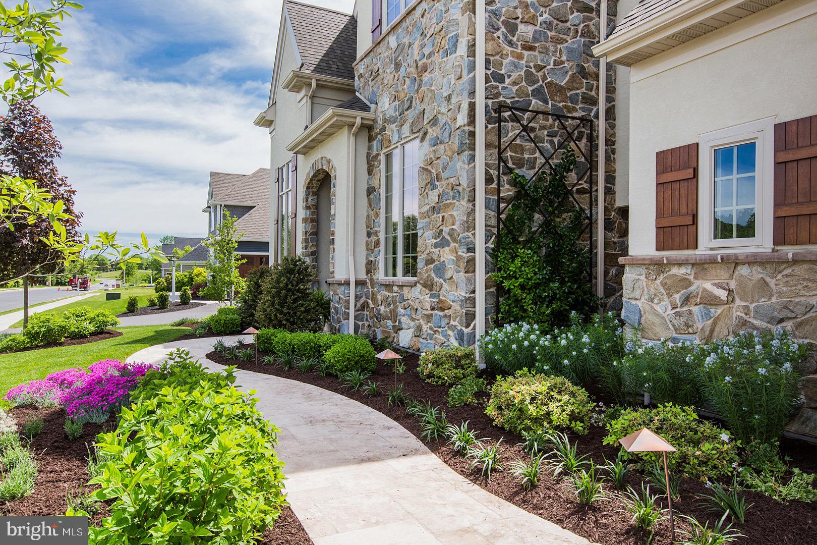 524 East Delp Road Lancaster, PA 17601 - Photo 6 of 80 Gallery Image 6