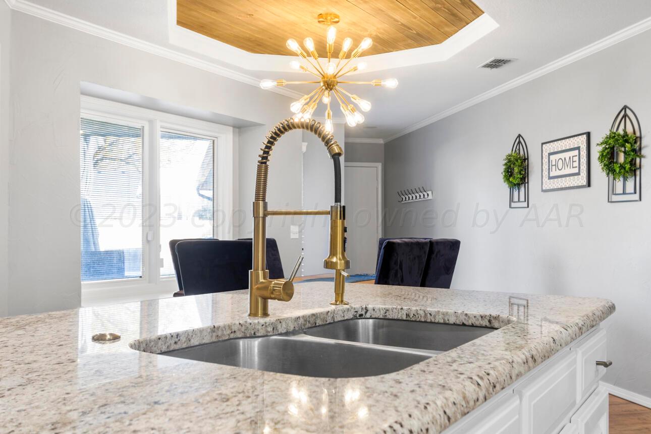 7604 Baughman Drive Amarillo, TX 79121 - Photo 12 of 43 Kitchen 1