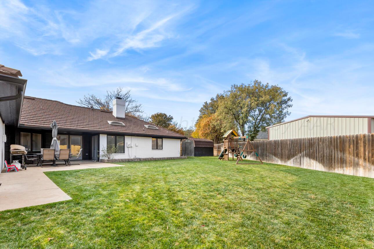 7604 Baughman Drive Amarillo, TX 79121 - Photo 40 of 43 Backyard 1
