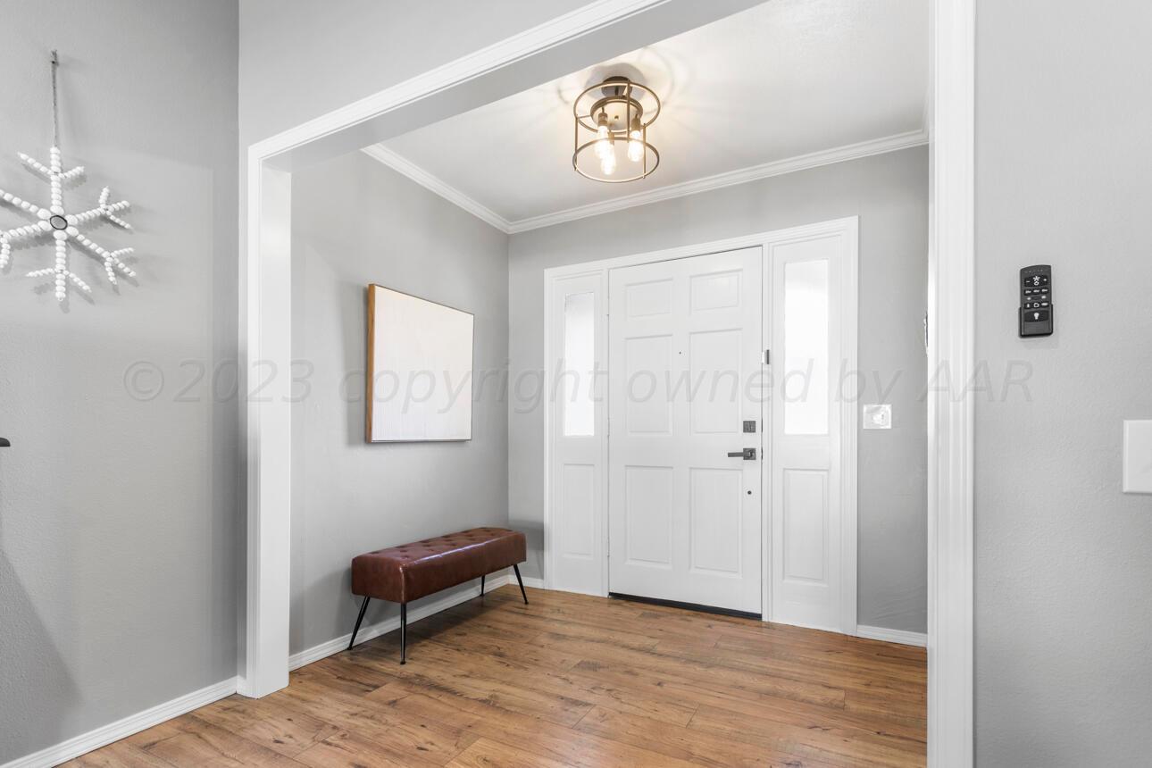 7604 Baughman Drive Amarillo, TX 79121 - Photo 5 of 43 5-Entry