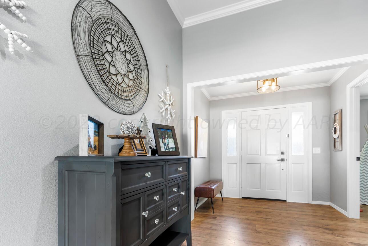 7604 Baughman Drive Amarillo, TX 79121 - Photo 6 of 43 Entry 3