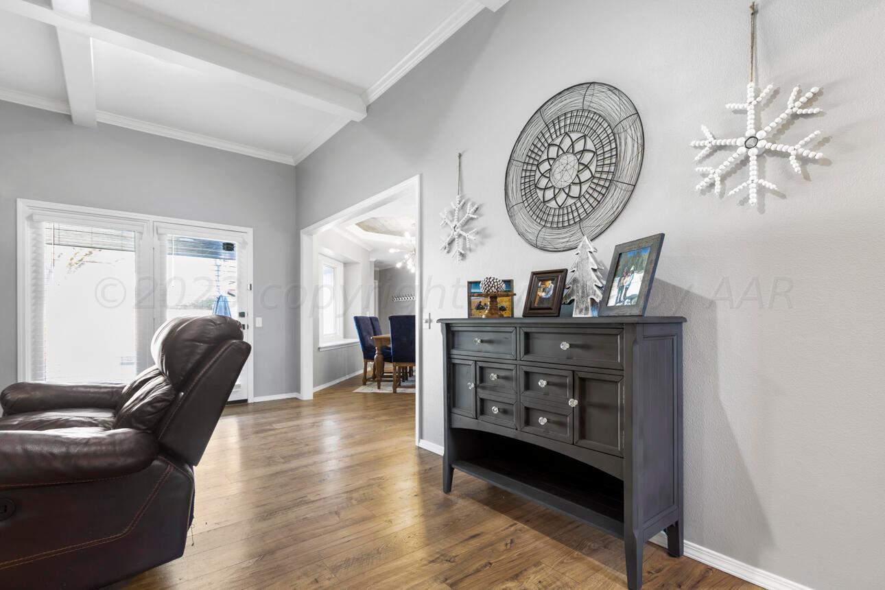 7604 Baughman Drive Amarillo, TX 79121 - Photo 7 of 43 Entry 2