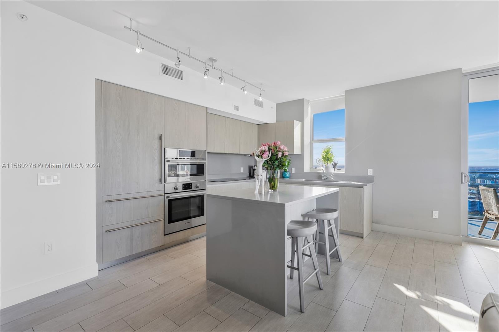 4010 South Ocean Drive, Unit R3002 Hollywood, FL 33019 - Photo 14 of 28