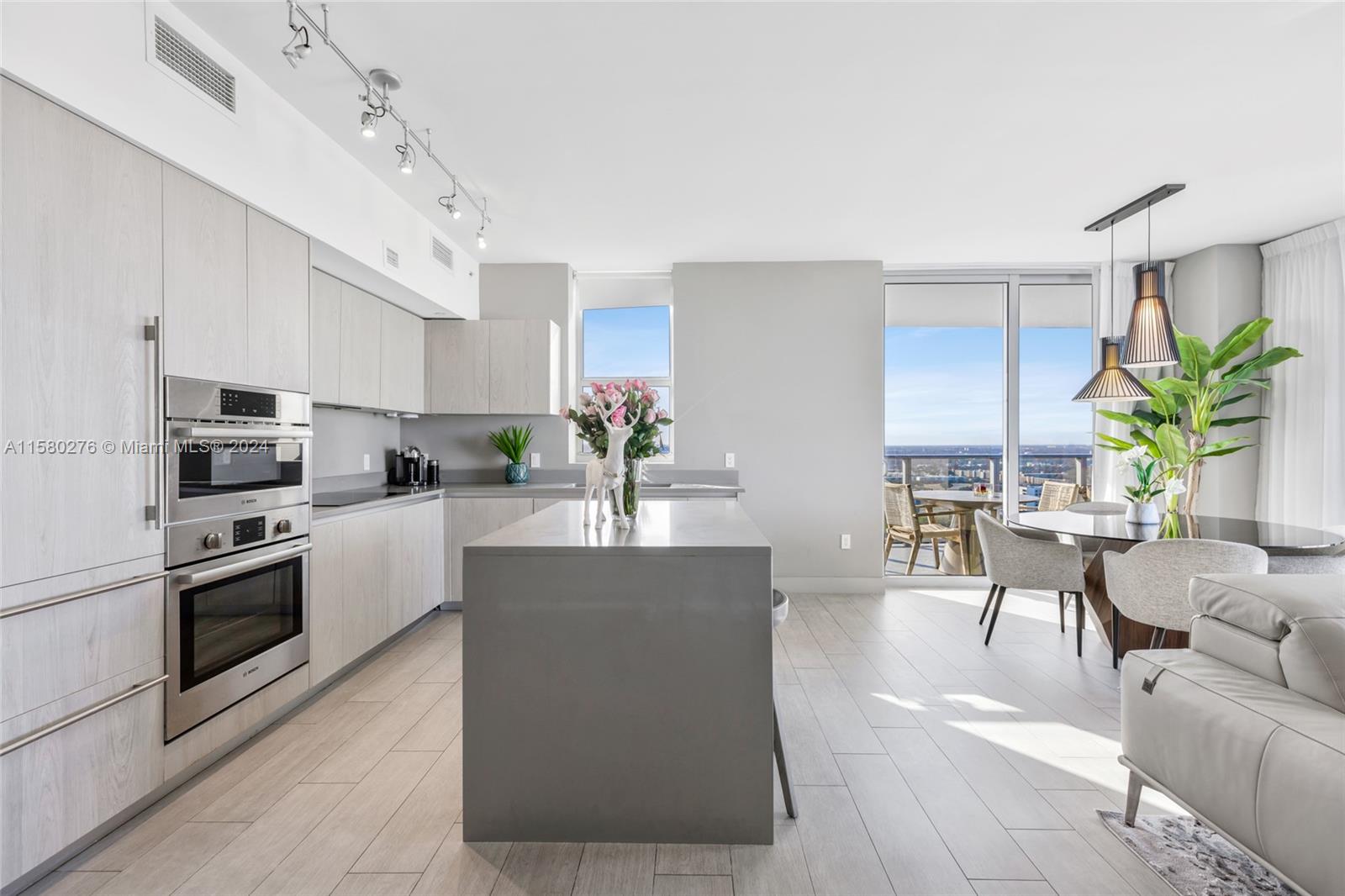 4010 South Ocean Drive, Unit R3002 Hollywood, FL 33019 - Photo 15 of 28