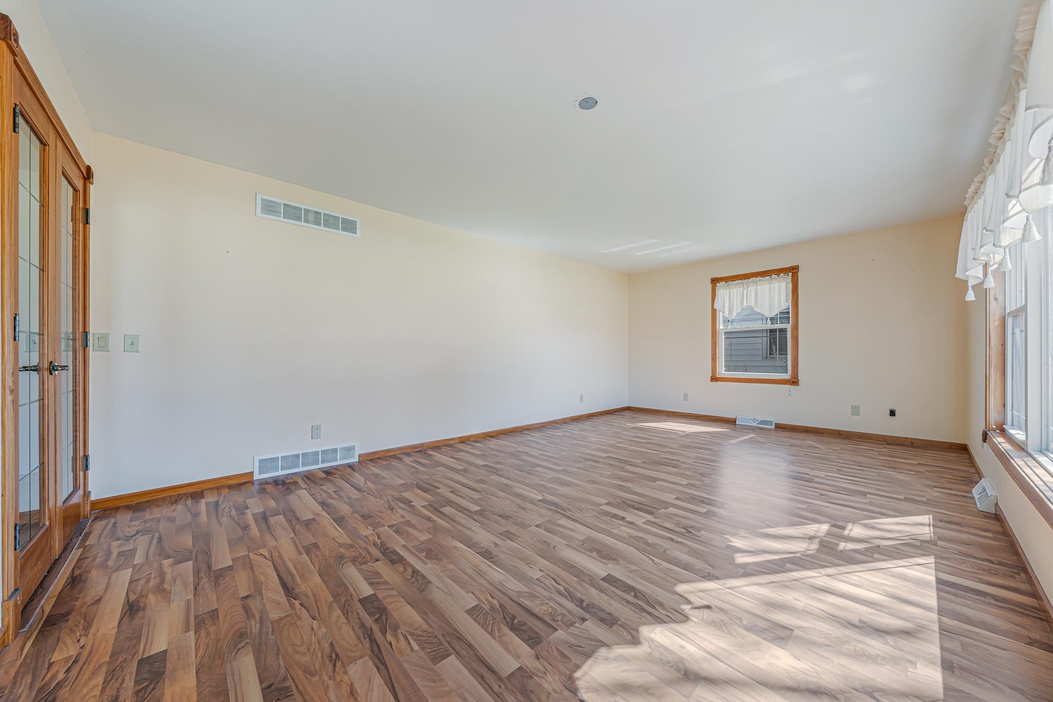 410 West Main Street Winneconne, WI 54986 - Photo 6 of 43
