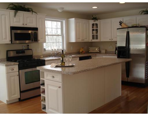 29 Colonial Farm Road Haverhill, MA 01832 - Photo 4 of 18 Gallery Image 4
